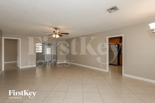 Photo - 2200 N 55th Ave