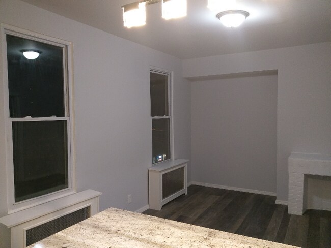 Photo - 1158 Summit Ave