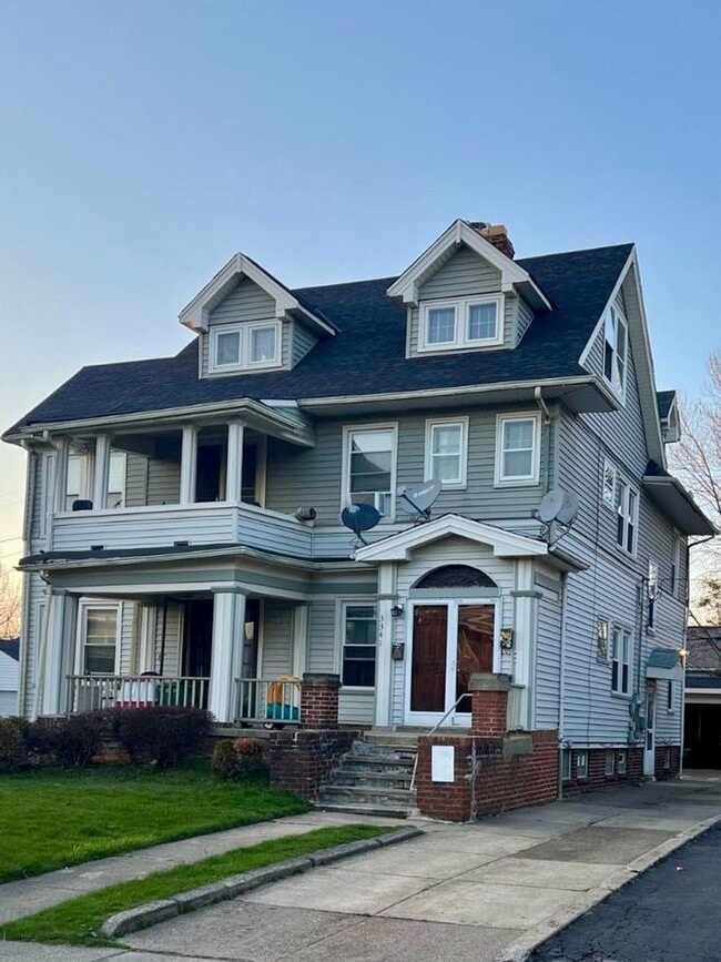 Building Photo - 3341 Desota Ave Unit 1