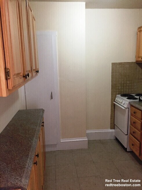 470 Beacon St Unit 1