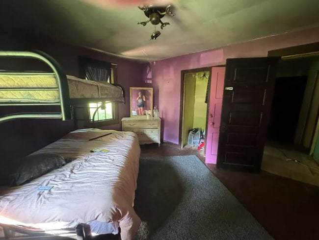 Photo - 720 N Greenbrier Ave