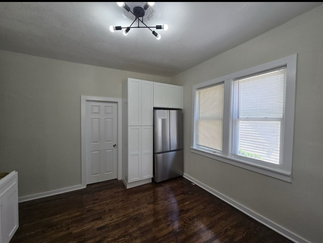 Photo - 1726 N Arlington Pl Unit Lower