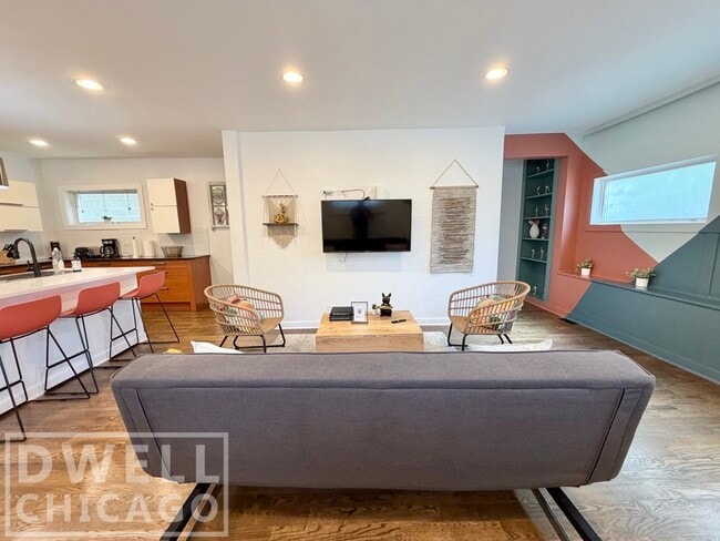 Photo - 1419 N Paulina St