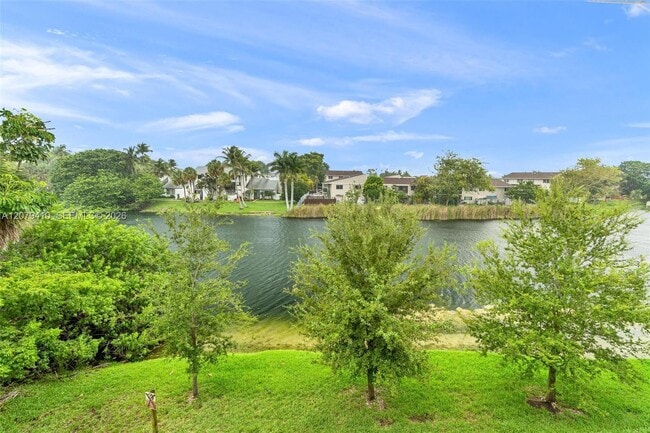 Building Photo - 15470 SW 82nd Ln Unit 332