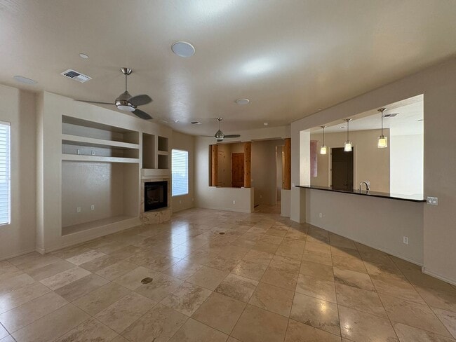 Photo - HOUSE - VILLAGE OF OAK CREEK - FIRECLIFF