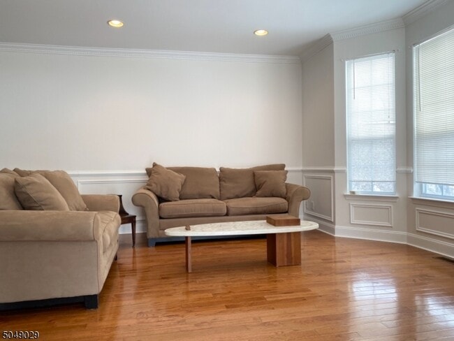 Photo - 4 Cummington Ln