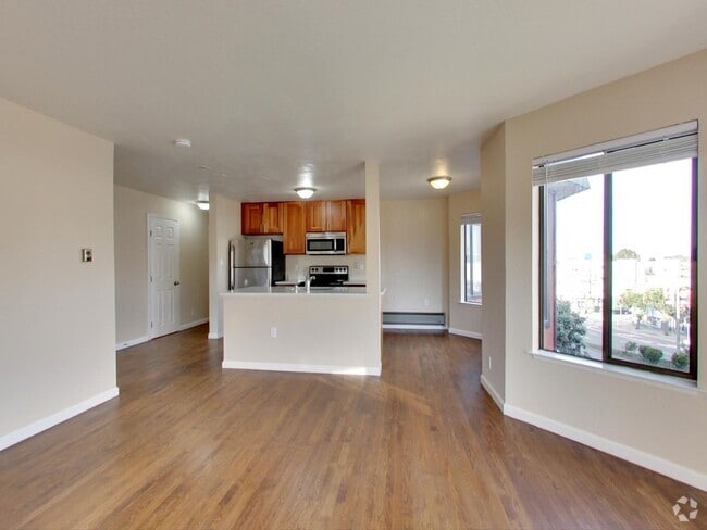 Building Photo - 205 Collins St Unit 8 Rental
