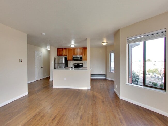 Photo - 205 Collins St Apartment Unit 8