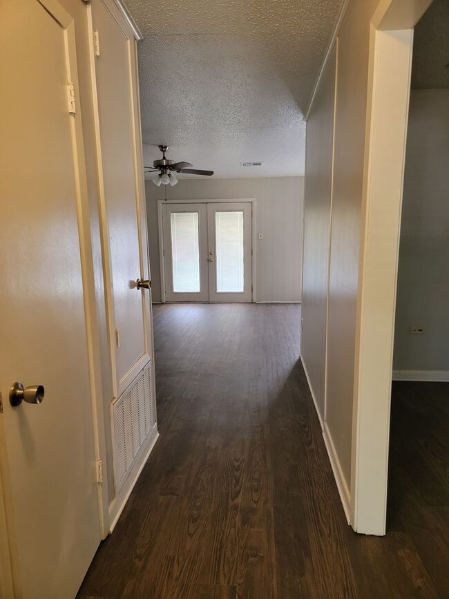 Photo - 3 Bedroom 2 bathroom Bossier City