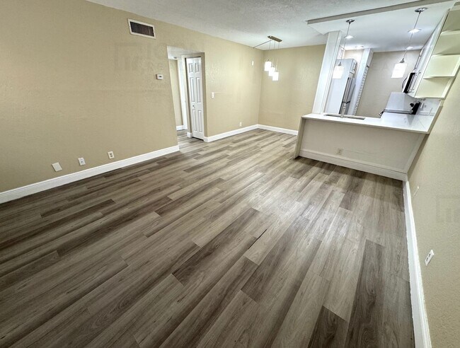 Photo - 2626 Riverside Dr