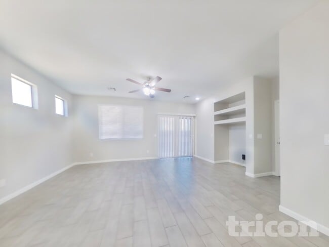 Photo - 14714 N 176th Ln