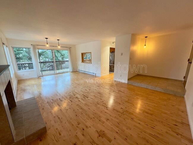 Photo - 307 Cervantes Cir