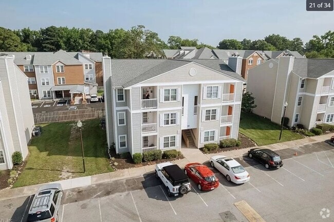 Building Photo - 2 bedroom 2 full bath condo close to the b...