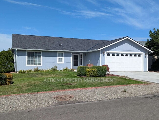 Building Photo - 2+ bed, 2 bath home in Sun Meadows, Sequim