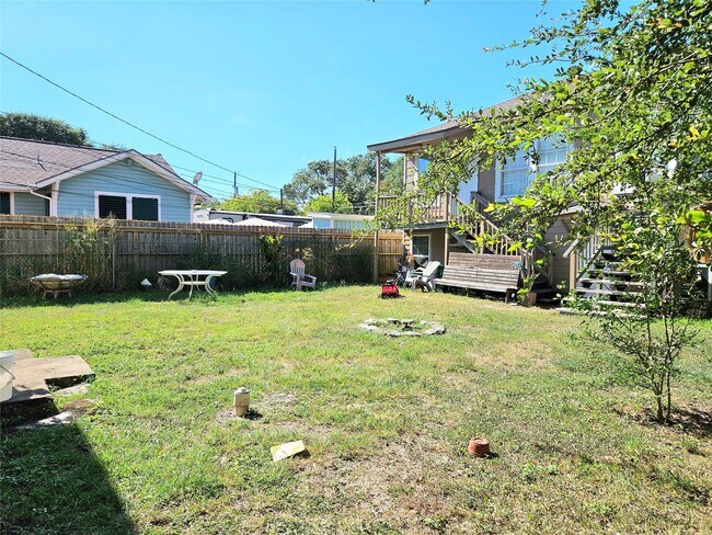 Photo - 5008 Ave S Unit 3