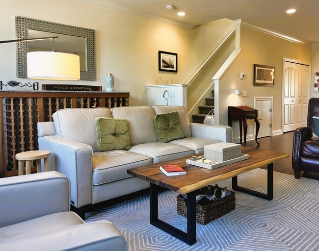 Photo - 234 Windsor River Rd