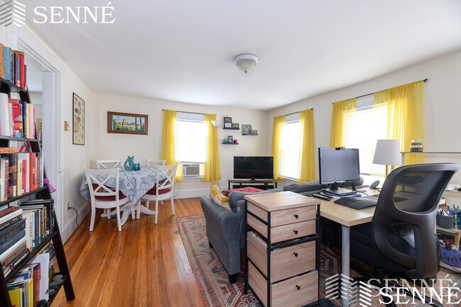 Photo - 720 Massachusetts Ave