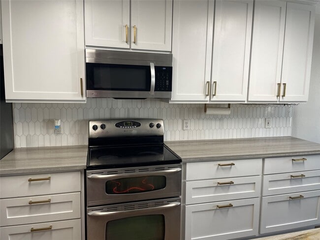 Photo - 15 Wineberry Pl