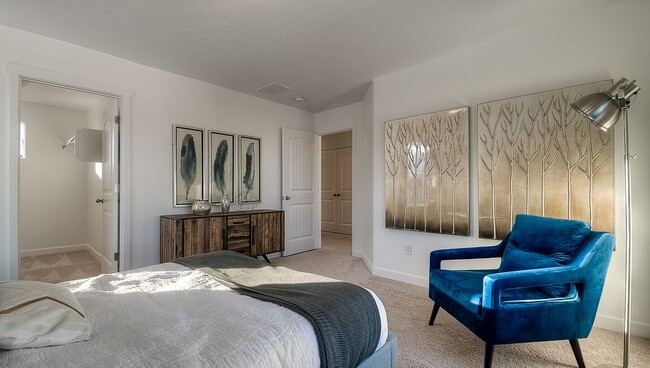 Large Private Bedroom - 571 W 1520 S Townhome