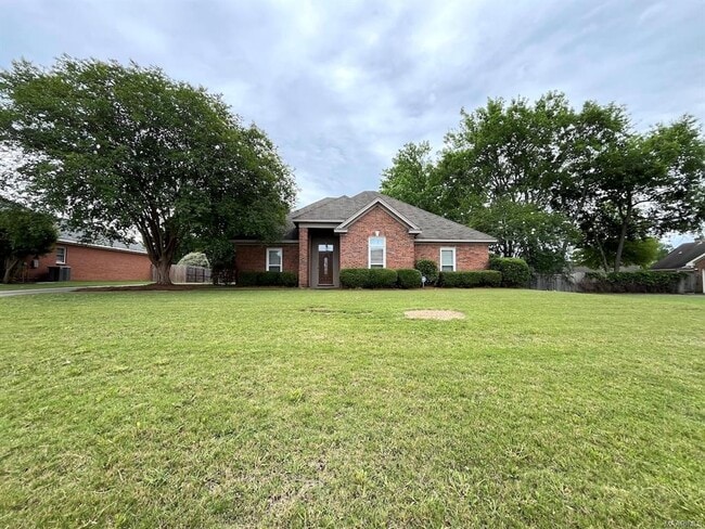 Building Photo - 8839 Sturbridge Dr Rental