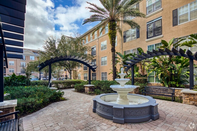 4221 W Spruce St Tampa, FL, 33607-4174 - Villa Sonoma At International Plaza