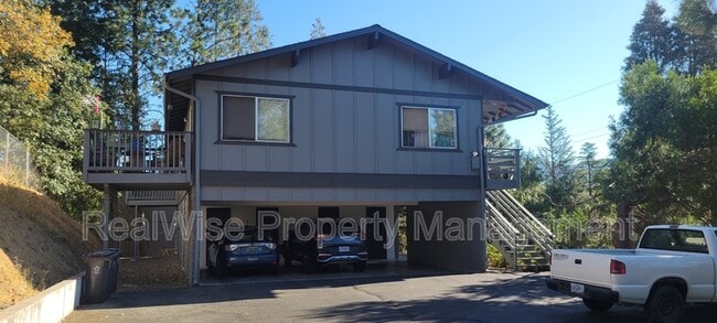 Photo - 400 NW Elm St Condo Unit B