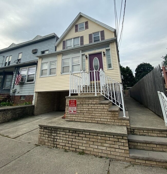 Building Photo - 36 W 27th St Unit 2-2 Rental