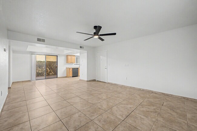 16624 E Palisades Blvd