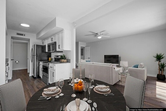 Photo - 10028 Royal Ln Unit G10611