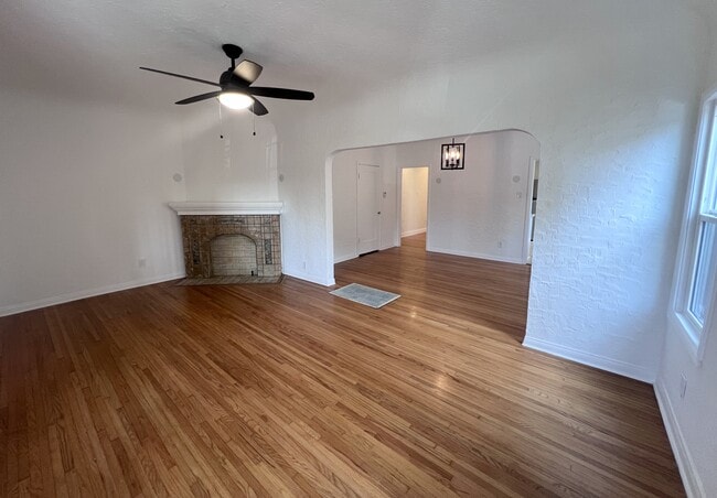 Photo - 4628 6th Ave Unidad 4628