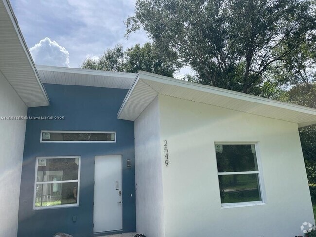 Building Photo - 2549 Odessa Rd Rental