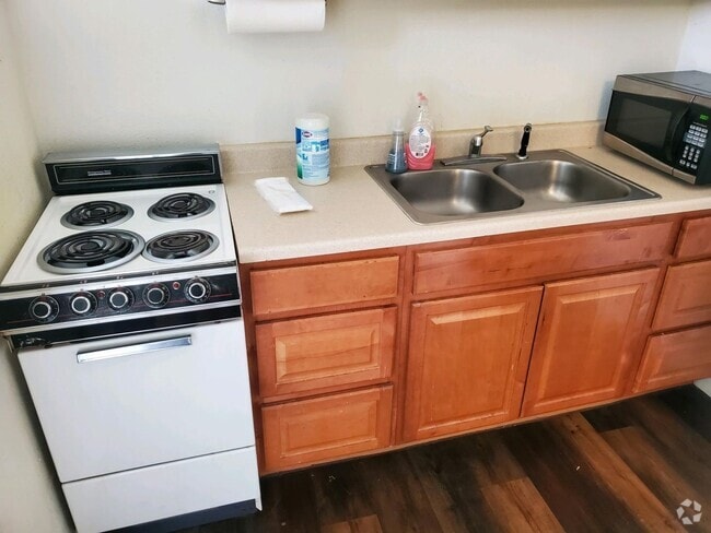 Building Photo - 55 S Sacramento St Unit L1 - 3 - Studio Downstairs Rental