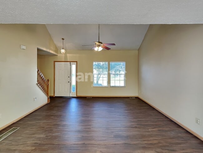 Photo - 5529 Hillbrook Dr