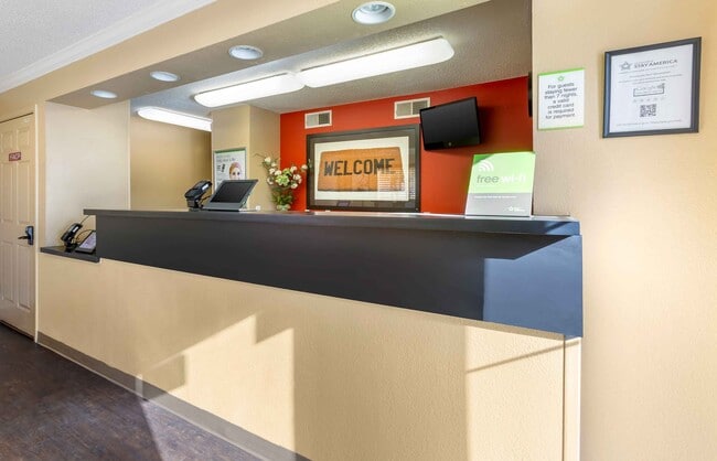 Furnished Studio-Phoenix - Mesa - West