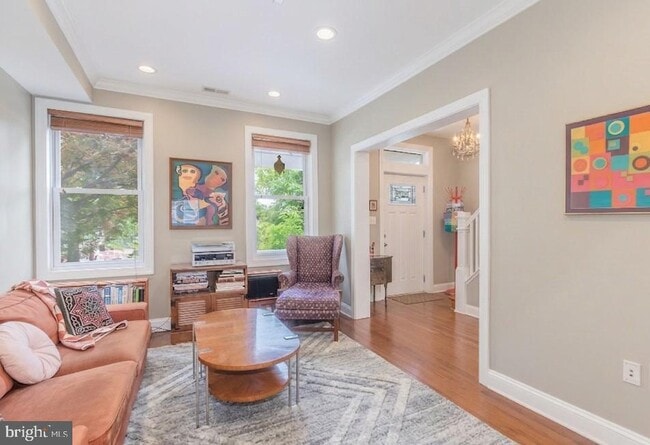Photo - 116 V St NW