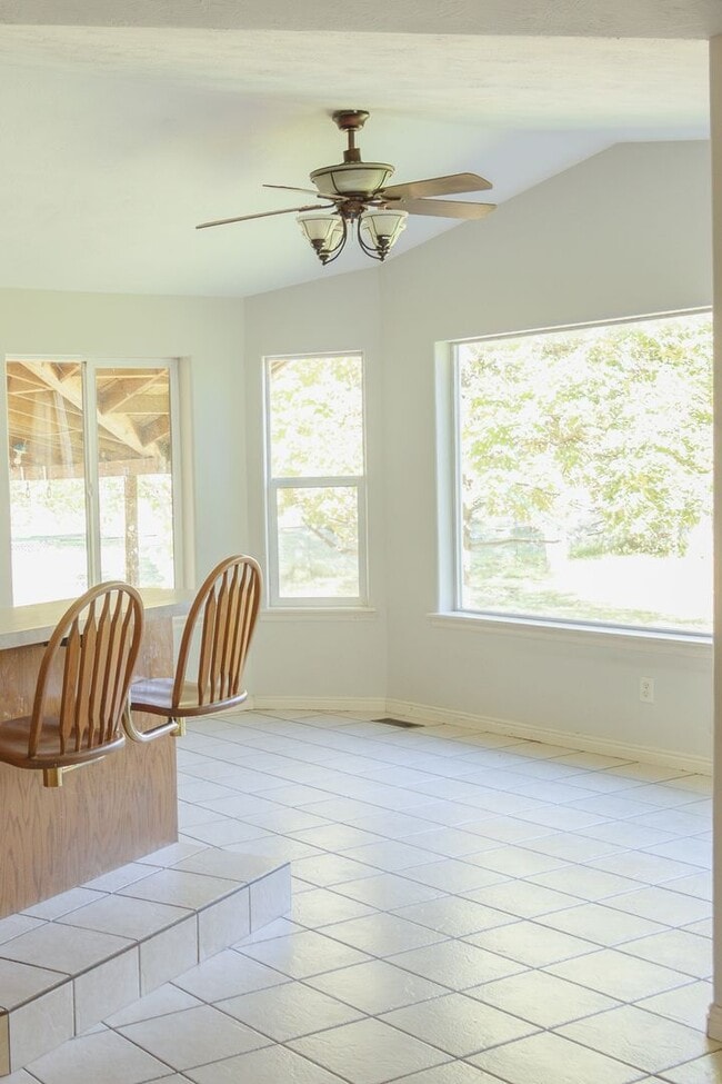 Photo - 4087 E 356 N