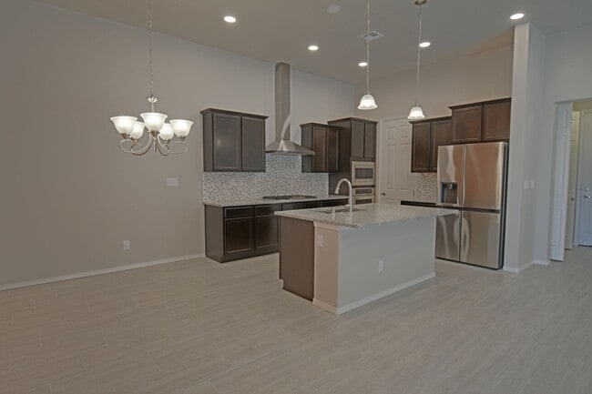 Photo - 5413 E Village Rd NE