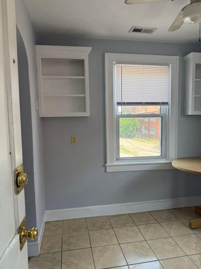 Photo - One Bedroom in Olde Town Portsmouth Unit 3
