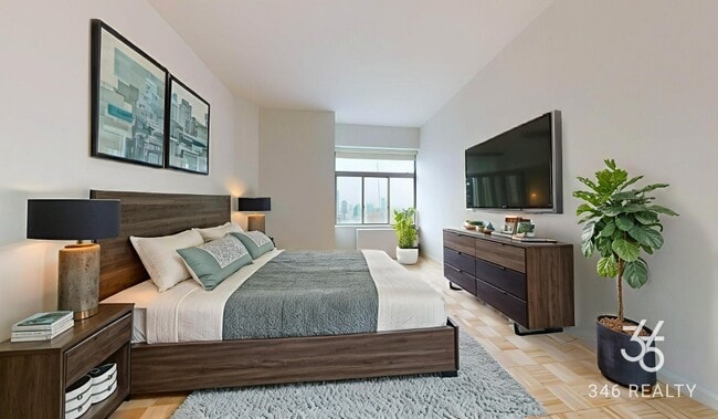 Photo - Washington Street Unidad 12V