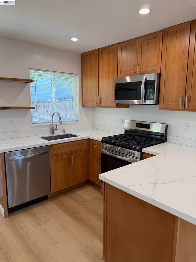 Photo - 74-78-78 Palana Ct