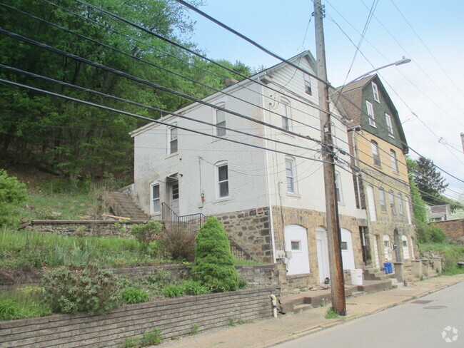Building Photo - 316 Beaver St Unit 1st Floor Rental