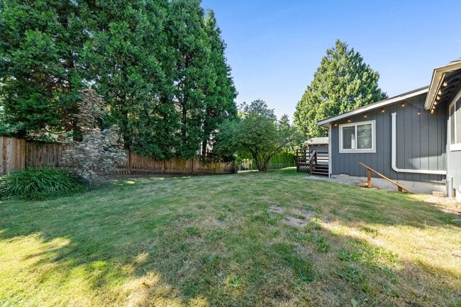 Photo - Kennydale Rambler with parking- Close to Lake Washington