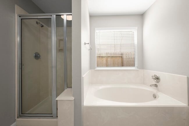 Building Photo - 7 Delta Mill Ct