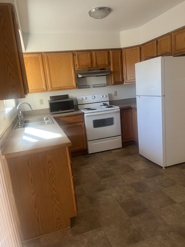 Photo - 2528 NE Conners Ave Unit 400