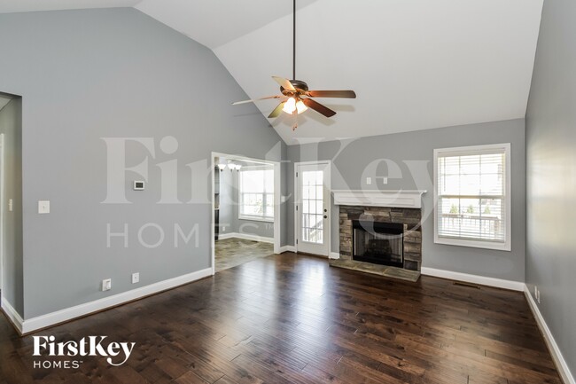 Photo - 794 Banister Dr
