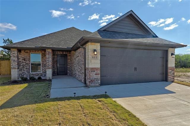 Photo - 611 Nolan Dr House