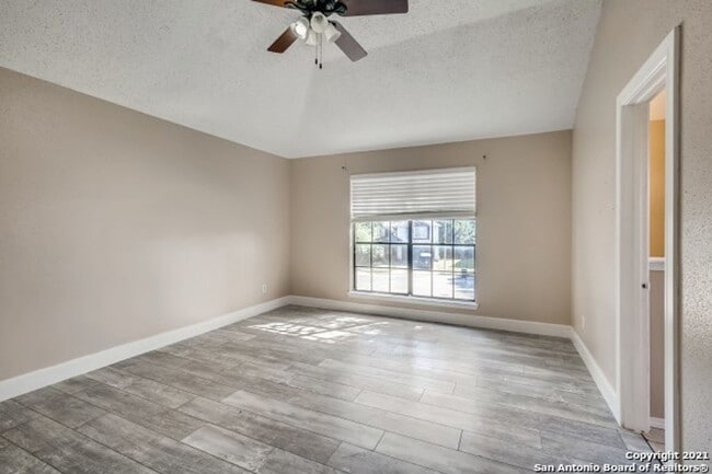 Photo - 2809 Hidden Grove Ln