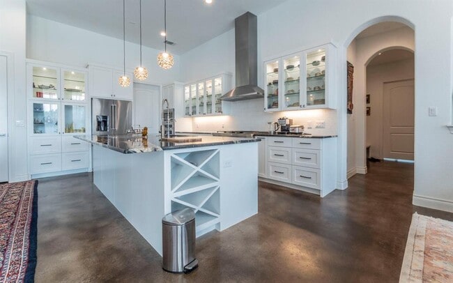 Photo - 163 Honey Locust Ct