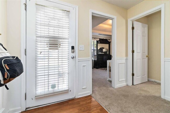 Photo - 4273 Holliday Rd