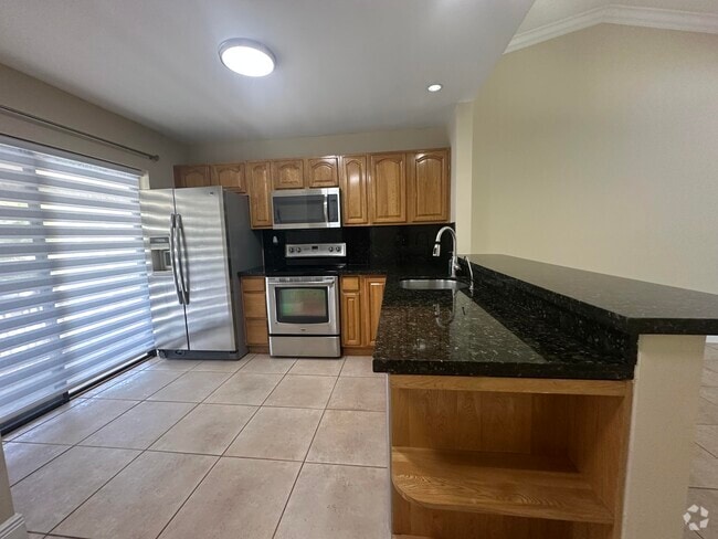 Building Photo - 3939 NE 5th Ave Unit A206 Rental